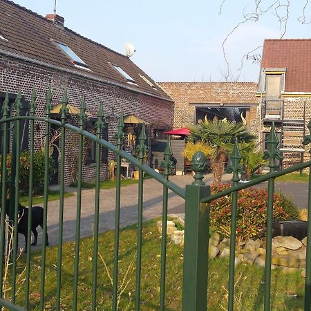 Chambres D Hotes ,Hotel ,Secret D'Une Nuit A Vicq Pres De Onnaing,Avec Piscine Kültér fotó
