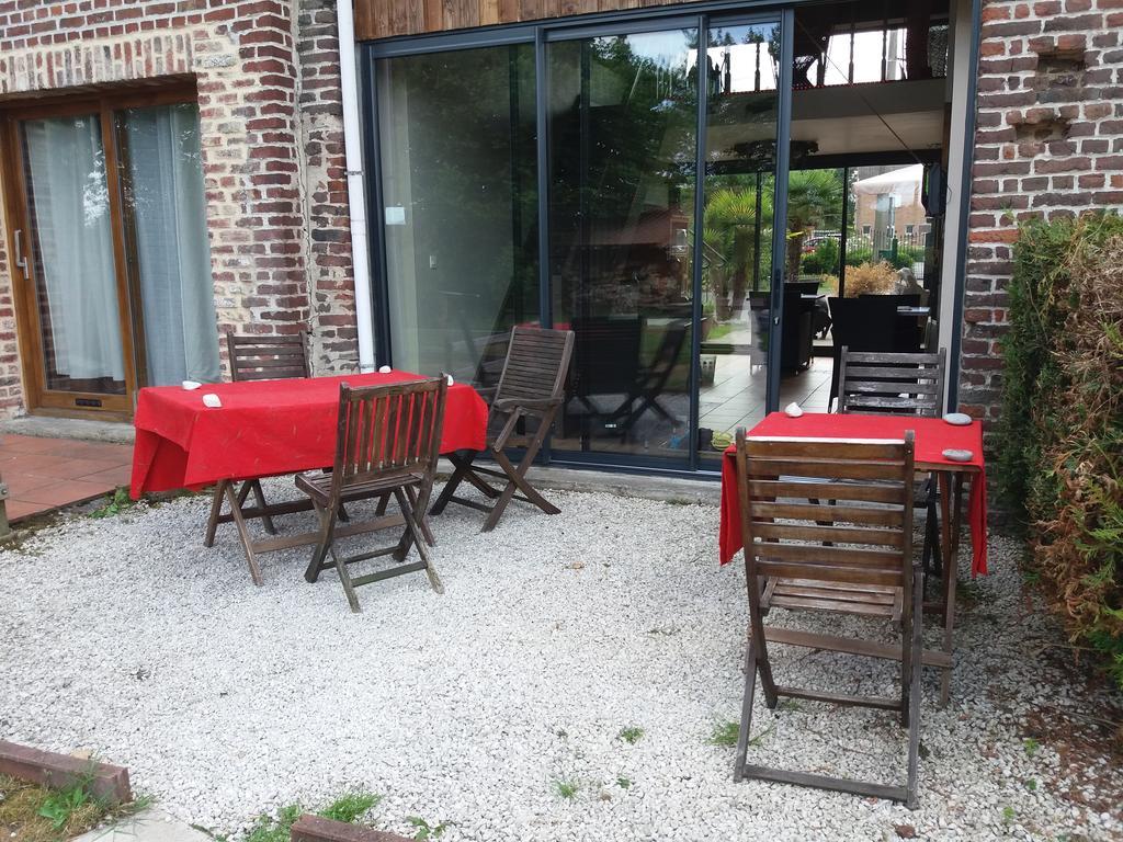 Chambres D Hotes ,Hotel ,Secret D'Une Nuit A Vicq Pres De Onnaing,Avec Piscine Kültér fotó