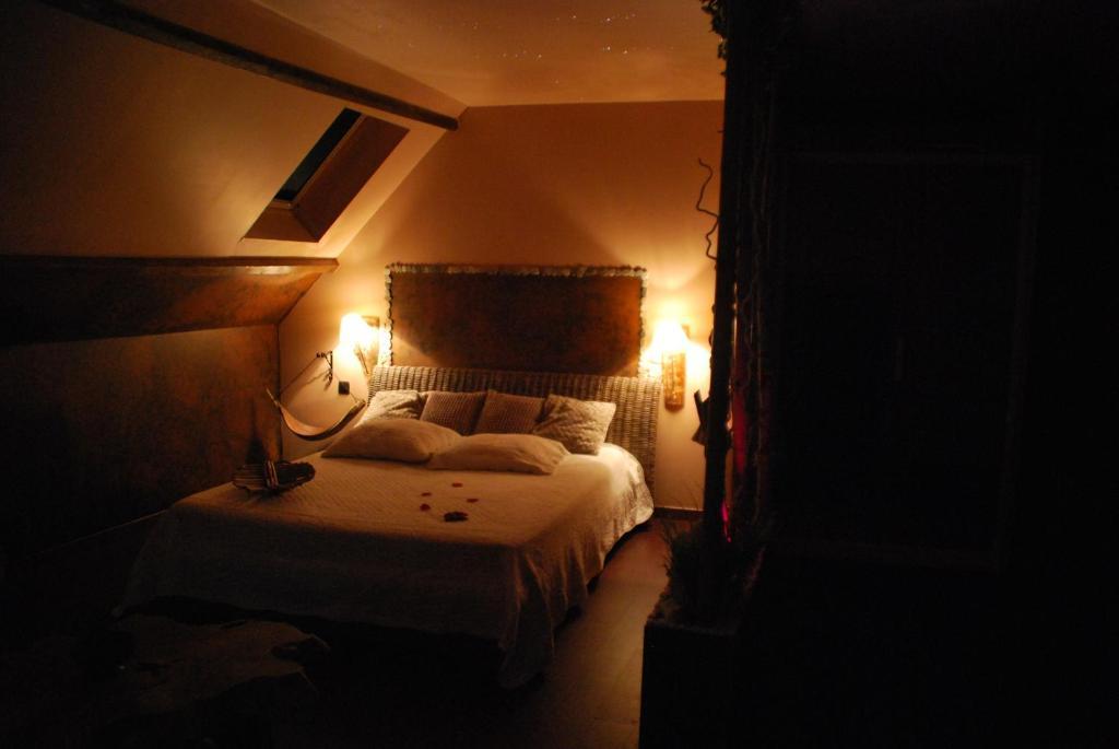 Chambres D Hotes ,Hotel ,Secret D'Une Nuit A Vicq Pres De Onnaing,Avec Piscine Szoba fotó